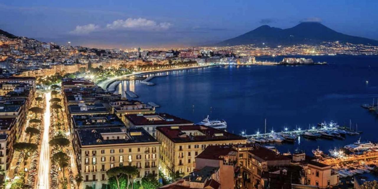 Апартаменты House Relax Bella Napoli Экстерьер фото